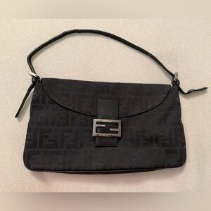 Vintage Fendi Baguette in Black